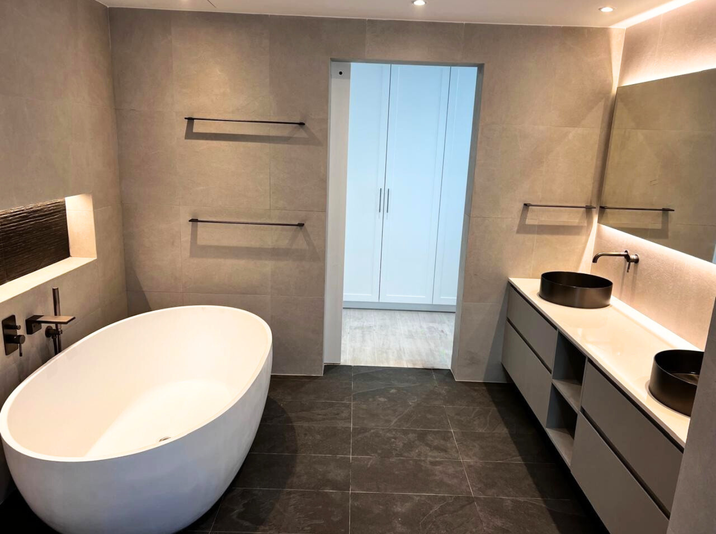 bespoke Bathrooms Bespokebuild | Renovation Company in Dubai UAE | Home Renovation Dubai